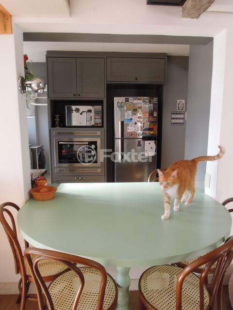 Image 8 - 900000