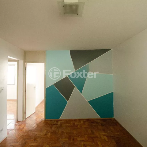 Image 7 - 900012