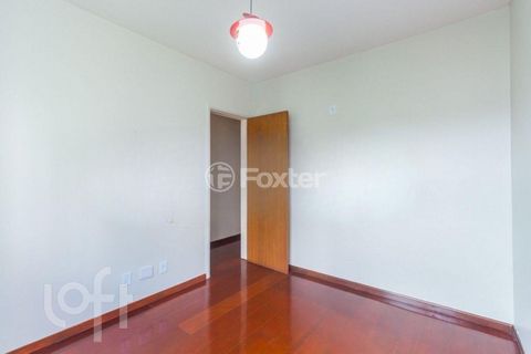 Image 17 - 900013