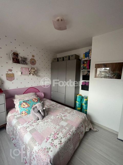 Image 8 - 900015