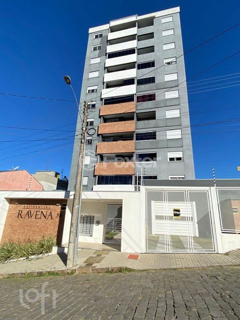 Image 13 - 900015
