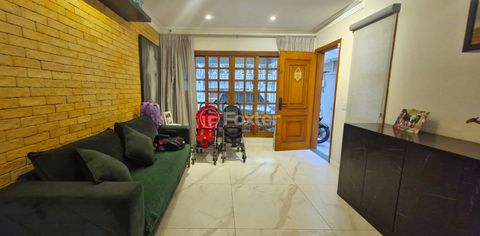 Image 1 - 900024