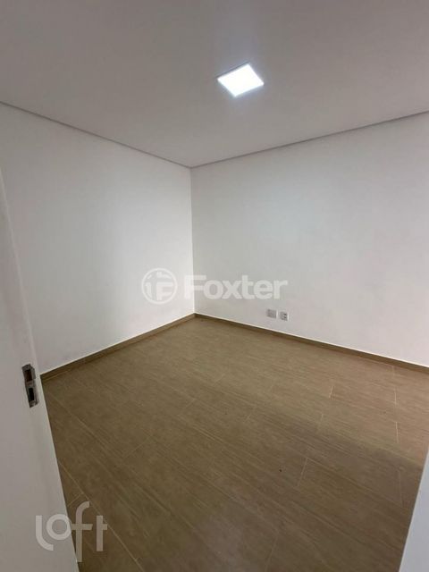 Image 5 - 900123