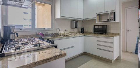 Image 5 - 900128