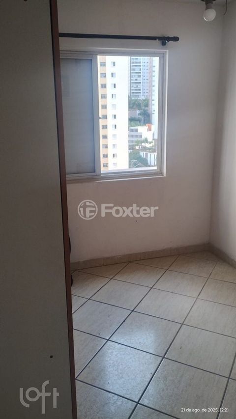 Image 5 - 900137