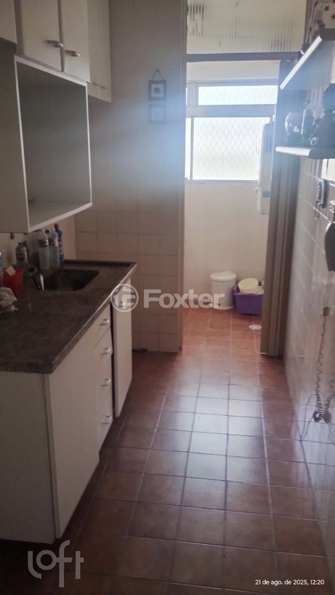 Image 4 - 900137