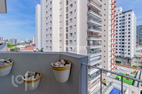 Image 5 - 900137