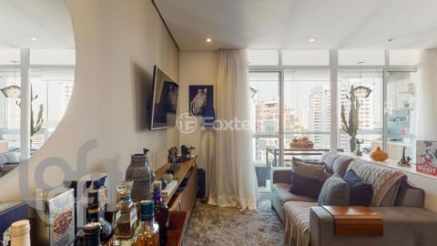 Image 17 - 900140