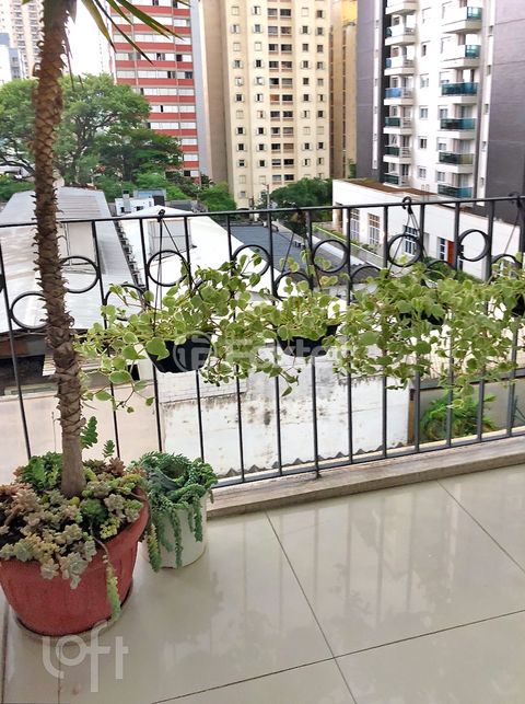 Image 1 - 900142