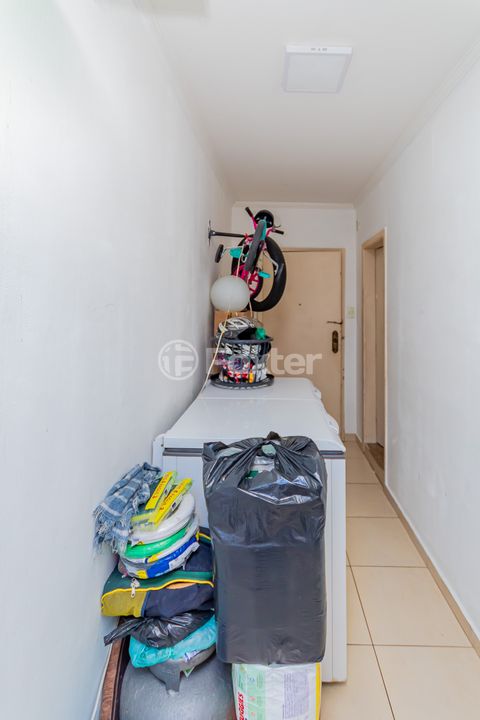 Image 8 - 900153