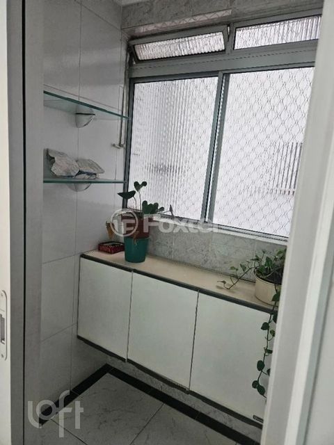 Image 11 - 900155