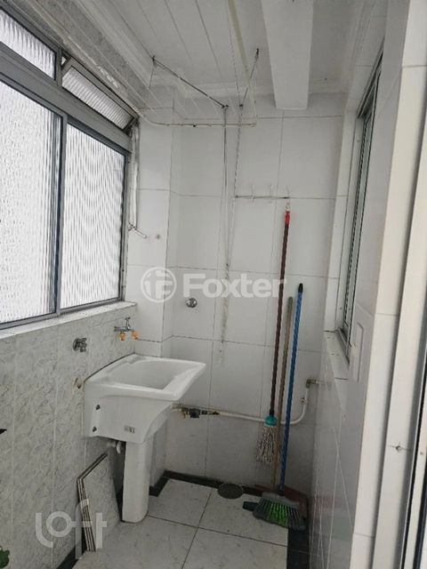 Image 10 - 900155