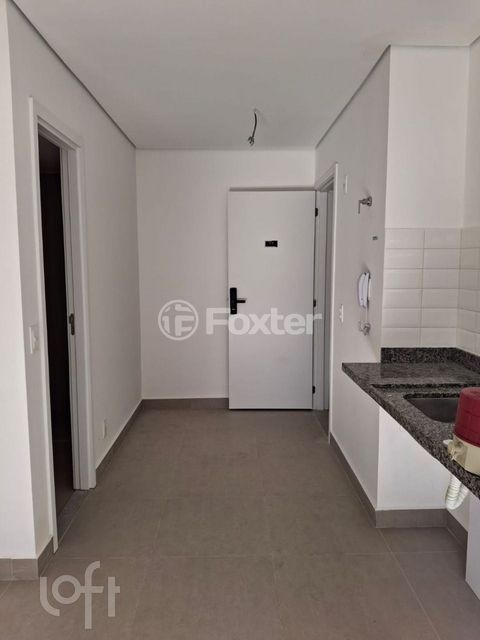 Image 3 - 900161