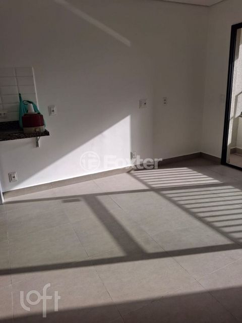 Image 1 - 900161