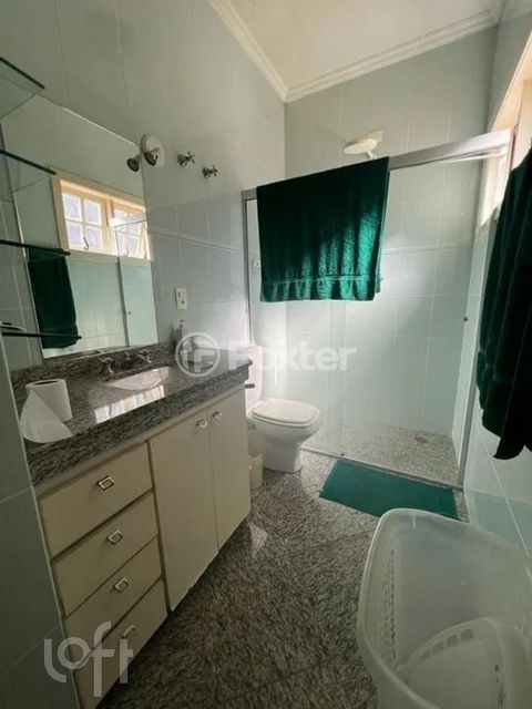 Image 11 - 900162