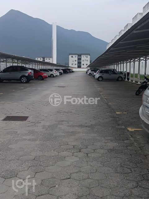 Image 6 - 900175