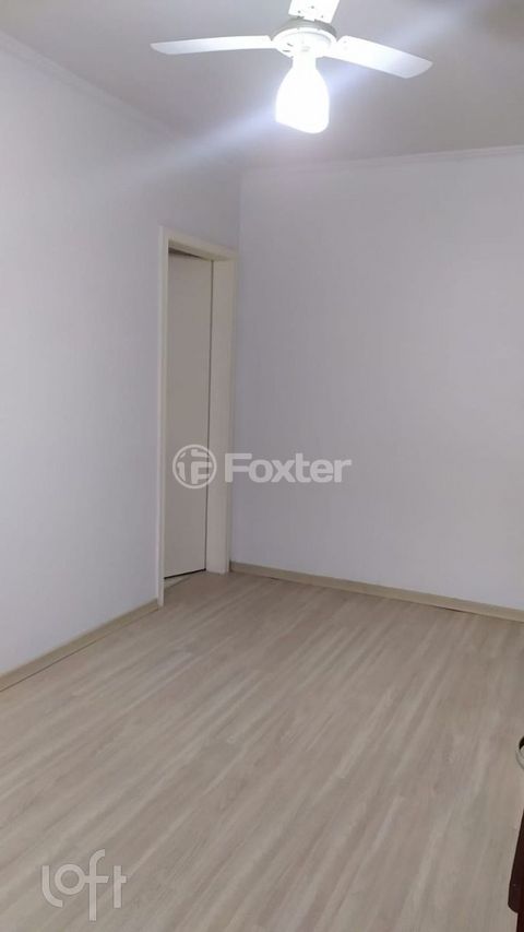 Image 10 - 900177