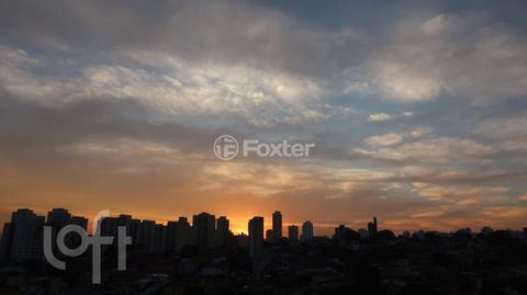 Image 11 - 900182