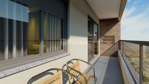 Image 1 - 900185
