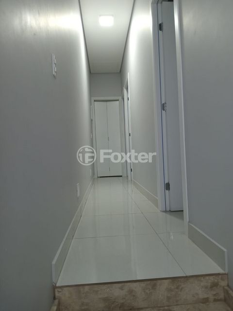 Image 4 - 900194
