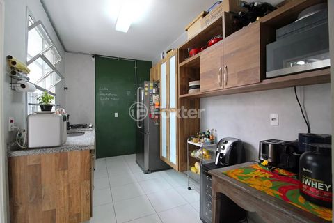 Image 3 - 900209