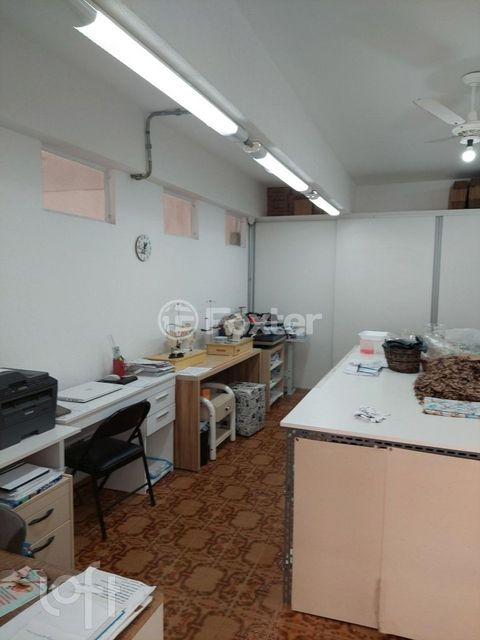 Image 6 - 900288