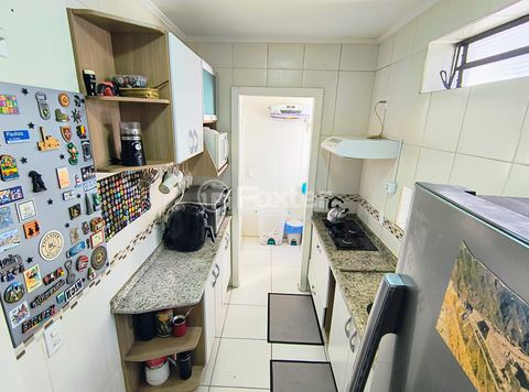 Image 4 - 900324