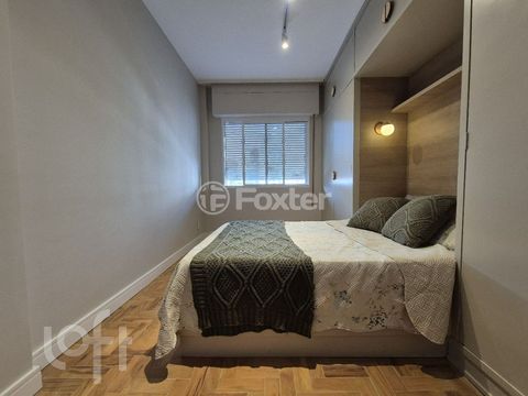 Image 7 - 900330