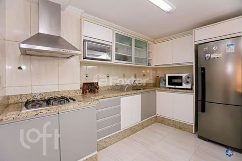 Image 3 - 900336