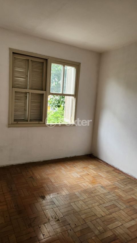 Image 3 - 900350