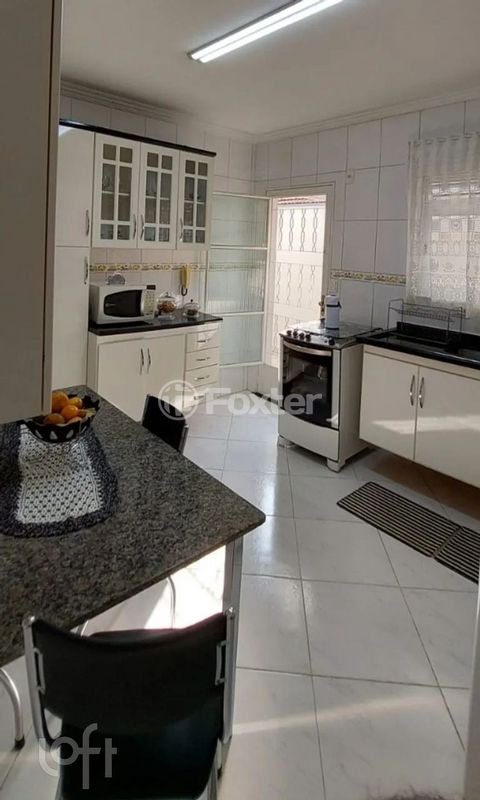 Image 4 - 900352