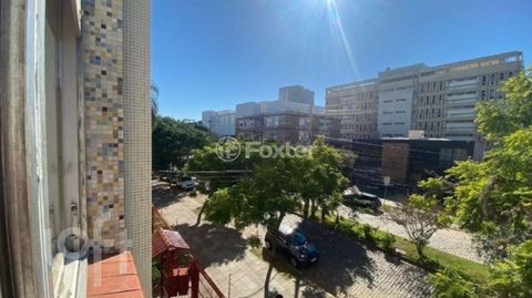 Image 11 - 900378