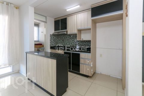Image 5 - 900411