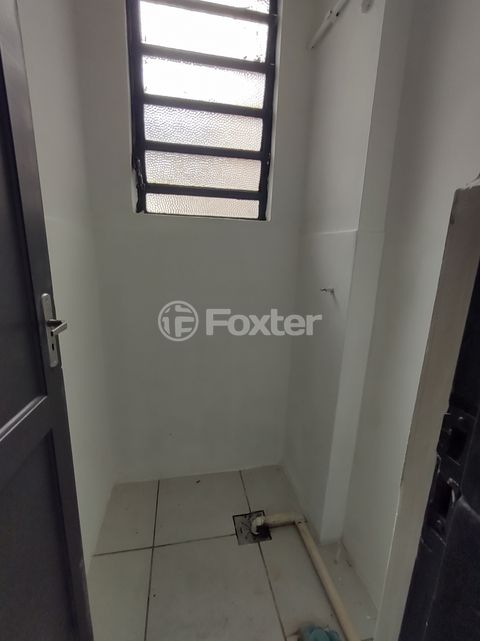 Image 17 - 900423
