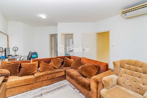 Image 3 - 900503