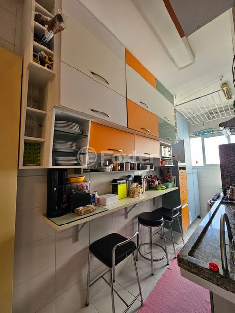 Image 3 - 900512