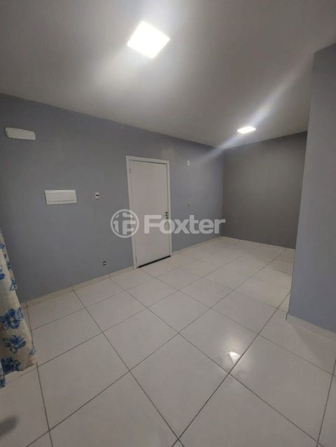 Image 3 - 900541