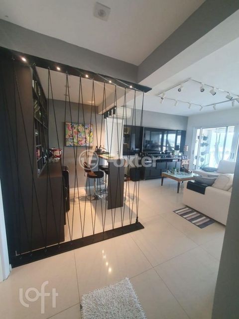 Image 7 - 900559