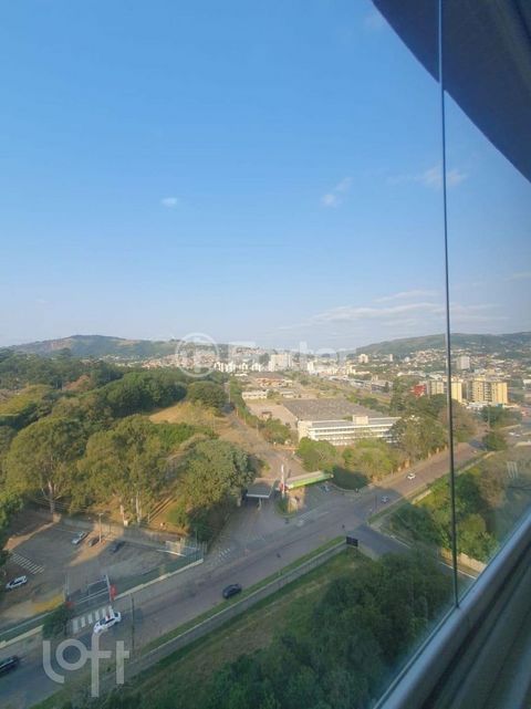 Image 16 - 900559