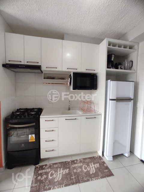 Image 4 - 900562