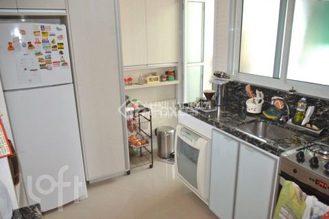 Image 3 - 900625
