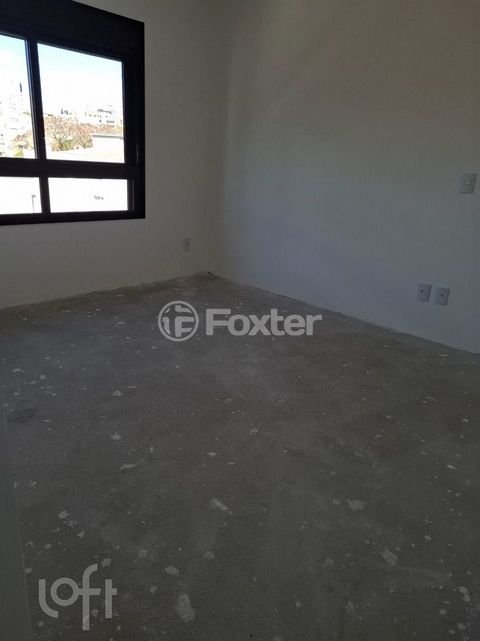 Image 4 - 900635