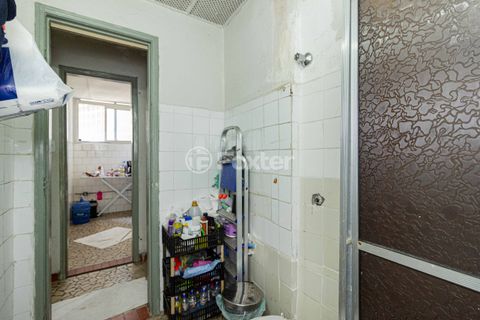 Image 11 - 900646