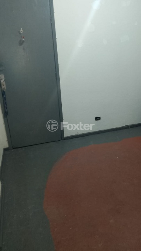 Image 4 - 900646