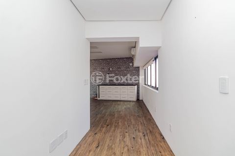 Image 7 - 900663