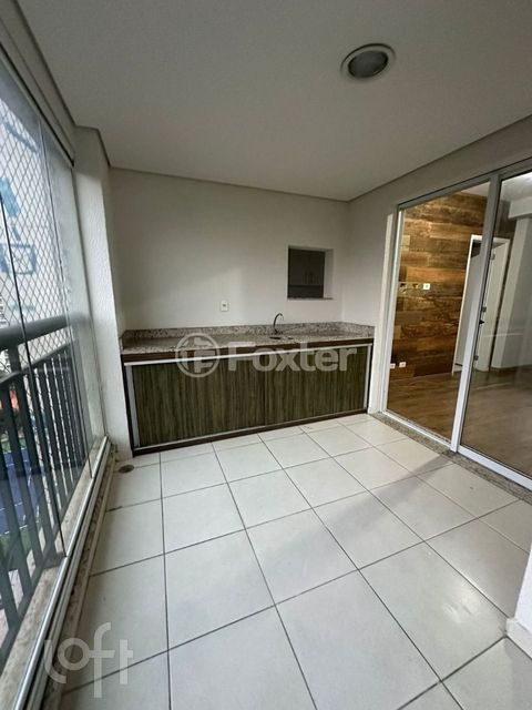 Image 5 - 900666