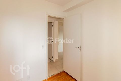 Image 5 - 900684
