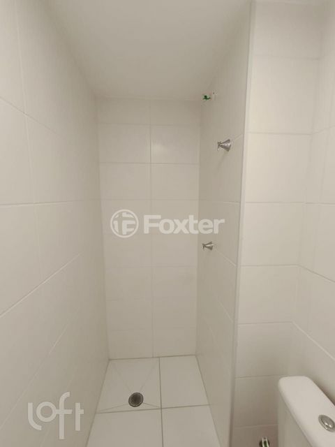 Image 10 - 900684