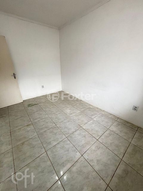 Image 4 - 900692