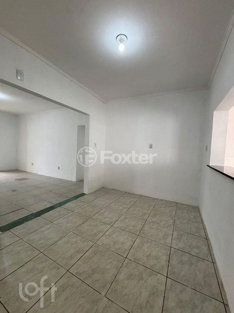 Image 8 - 900692